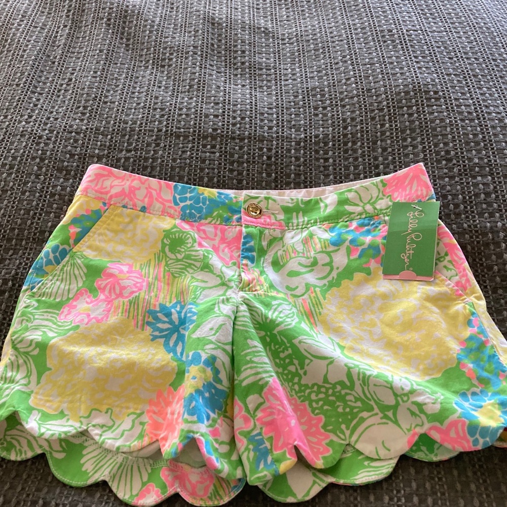 Lilly Pulitzer Buttercup Scalloped Shorts 00
